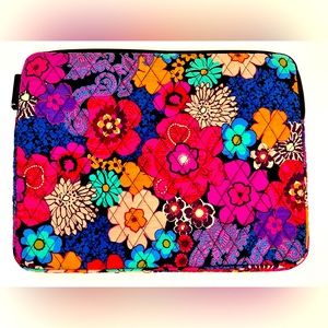 Vera Bradley Floral e-Reader Tablet I Pad Sleeve Case Cover Zip